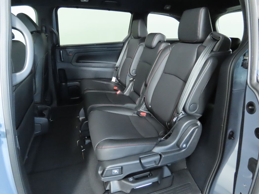 2025 Honda Odyssey Sport 21