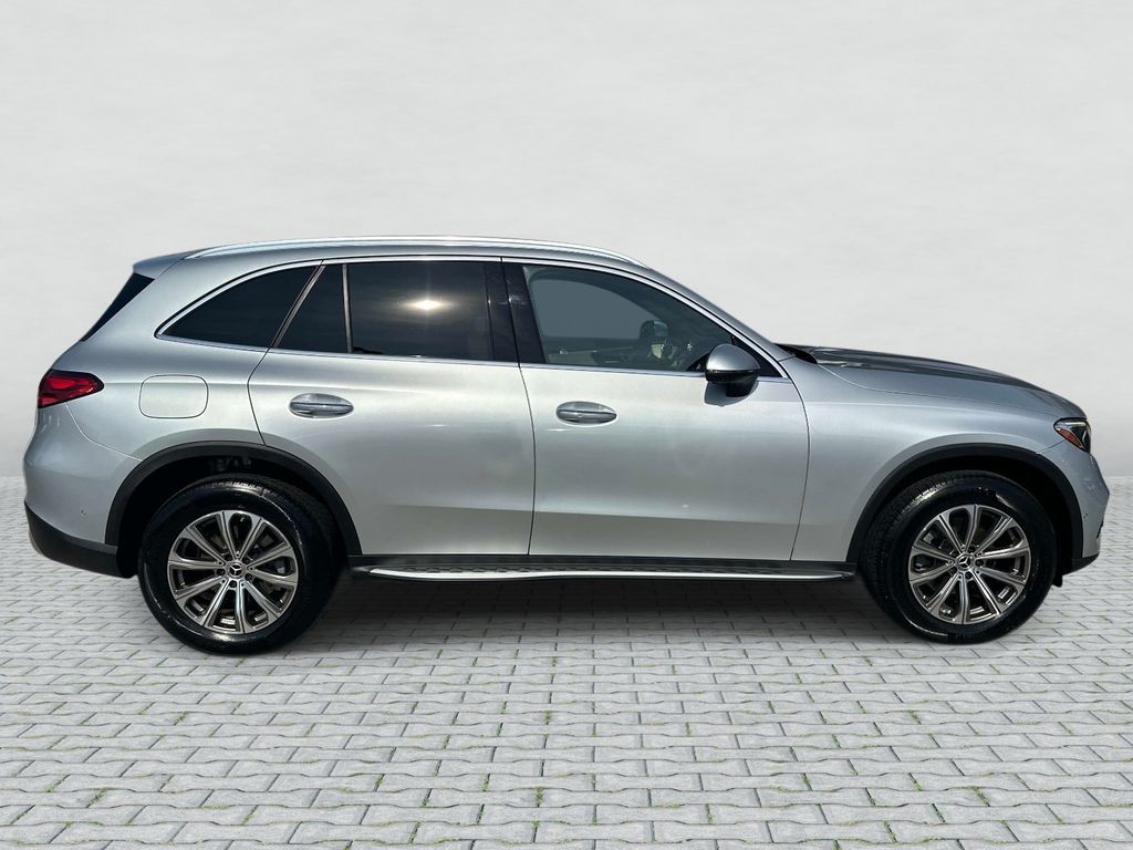 Thumbnail: 2026 Mercedes-Benz GLC - 4