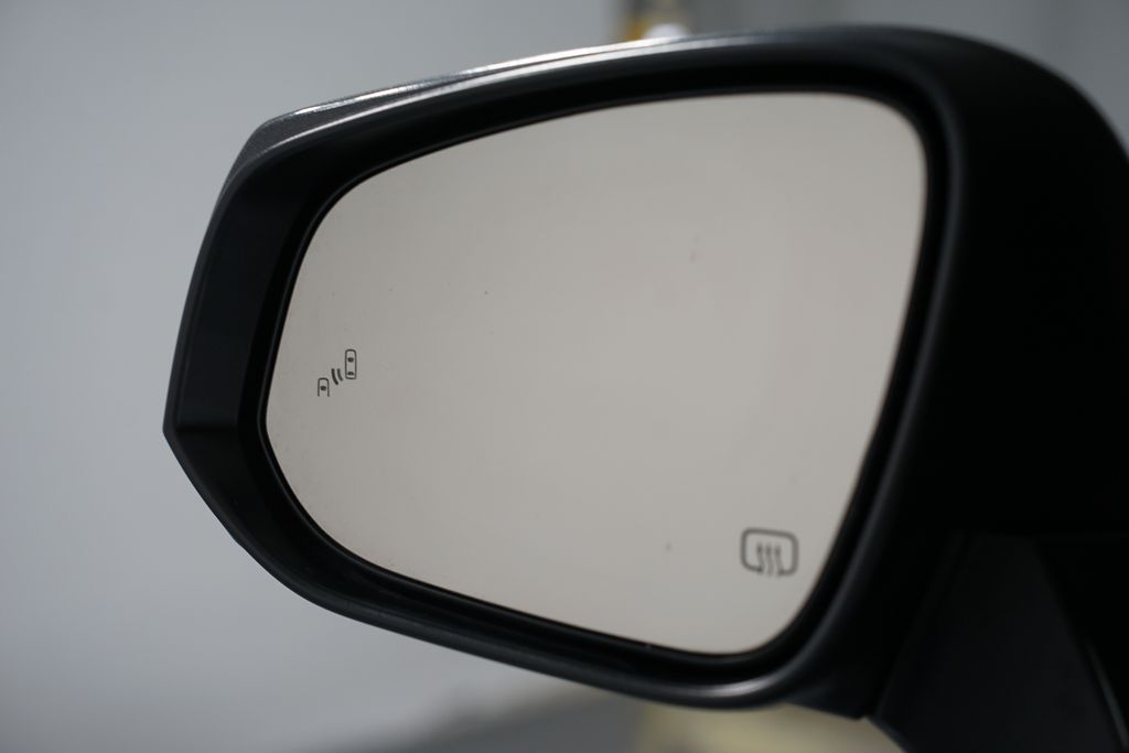 Thumbnail: 2024 Toyota Highlander - 26