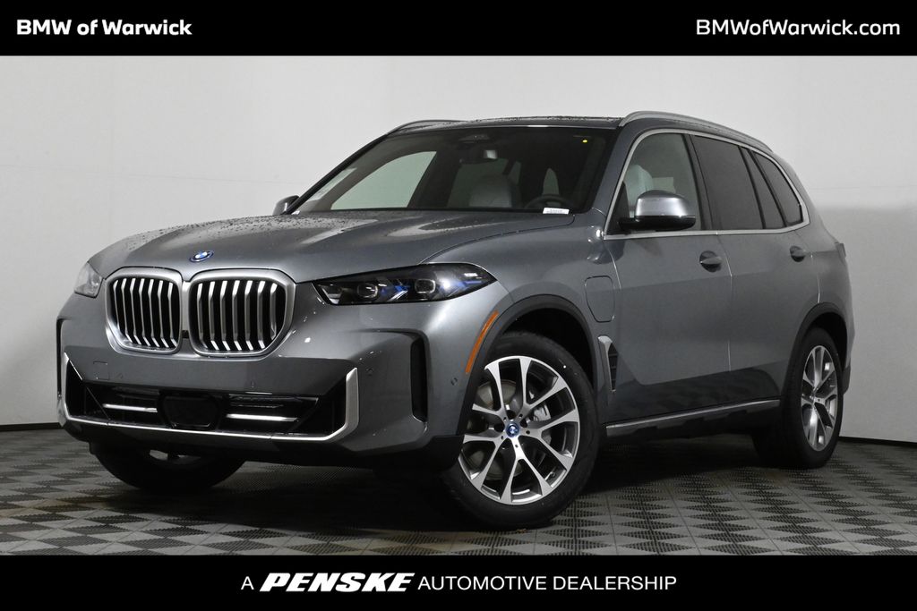 2025 BMW X5 xDrive50e Hero Image