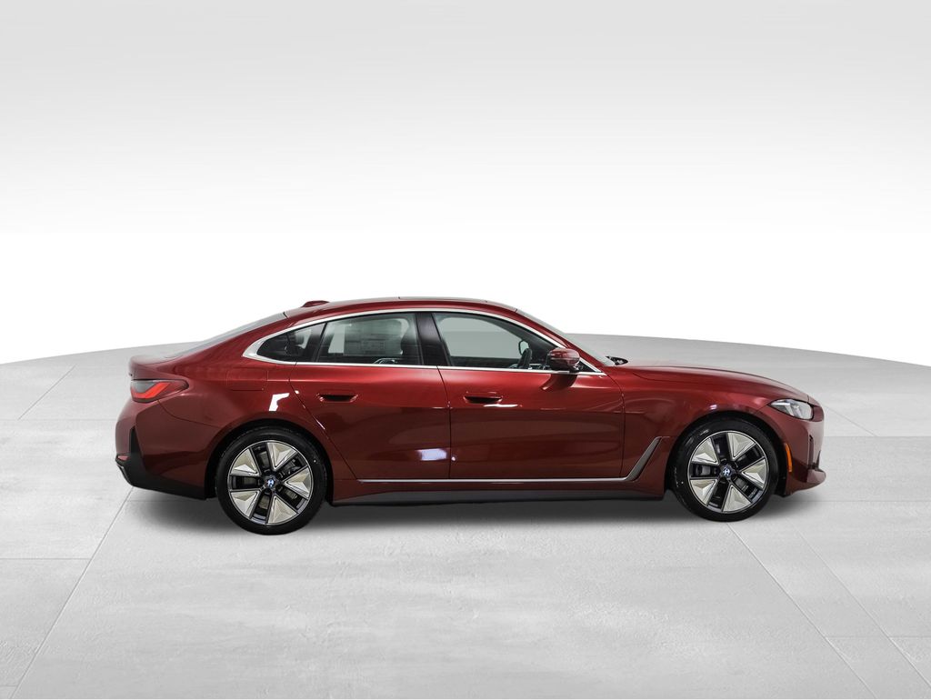 2025 BMW i4 xDrive40 6