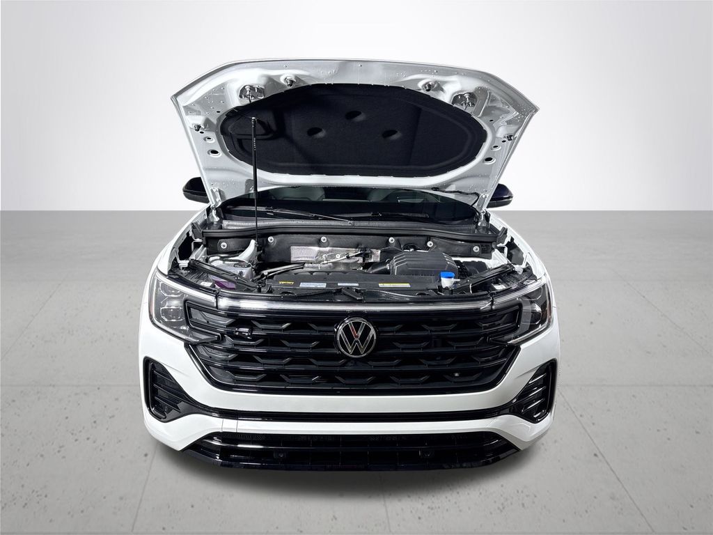 2026 Volkswagen Atlas Cross Sport 2.0T SEL R-Line Black