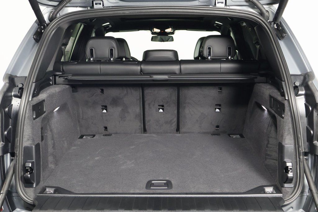 Thumbnail: 2026 BMW X5 - 8