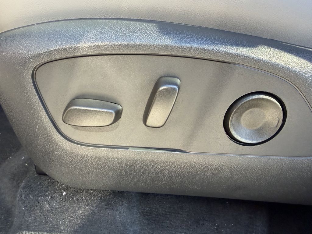 new 2026 GMC Acadia car, priced at $48,665