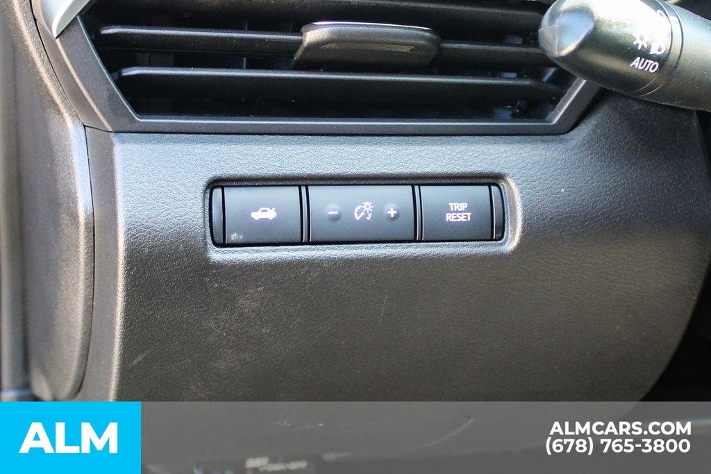 Used 2024 Black Nissan 2.5 SV image 29