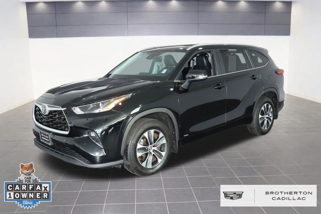  2025 Toyota Highlander Hybrid XLE AWD   