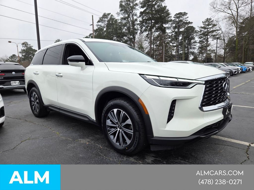 Used 2024 White INFINITI PURE image 16