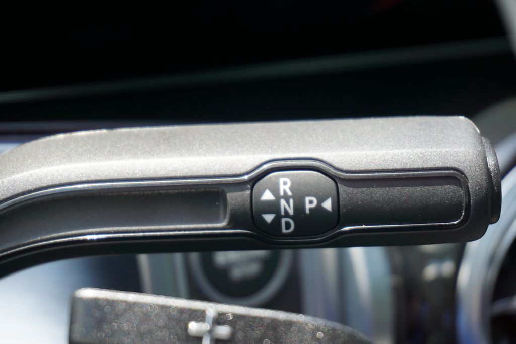 2025 Mercedes-Benz GLB 250 26