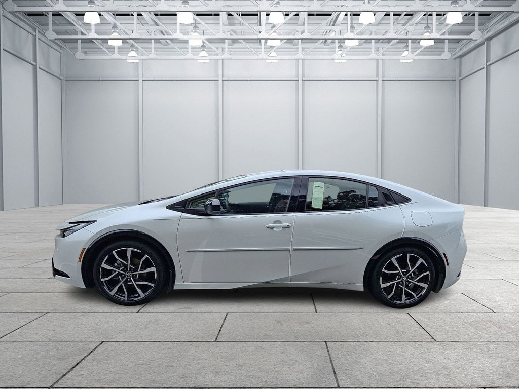 Thumbnail: 2024 Toyota Prius Prime - 7
