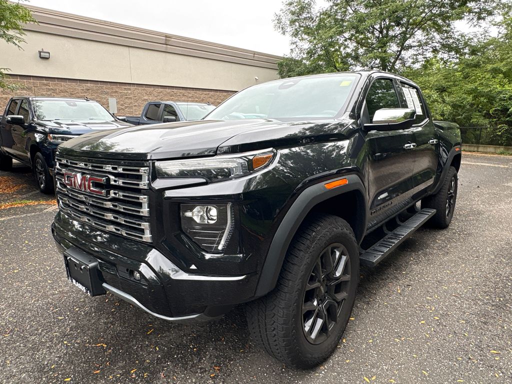 Onyx Black 2024 GMC Canyon Pickup Truck Four-Wheel Drive 8-Speed Automatic