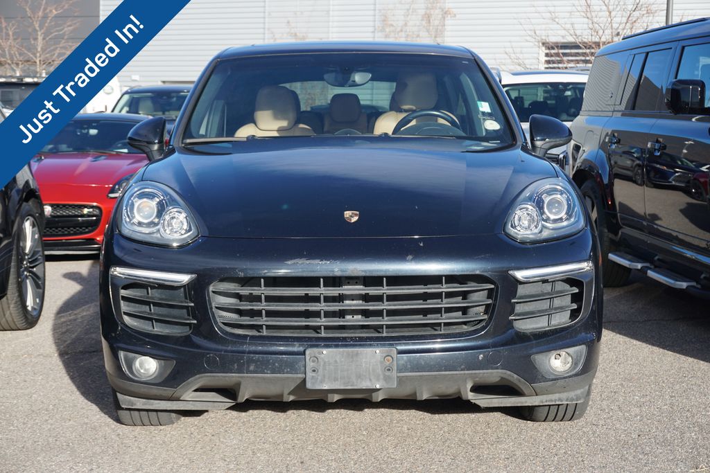 2017 Porsche Cayenne Base 2