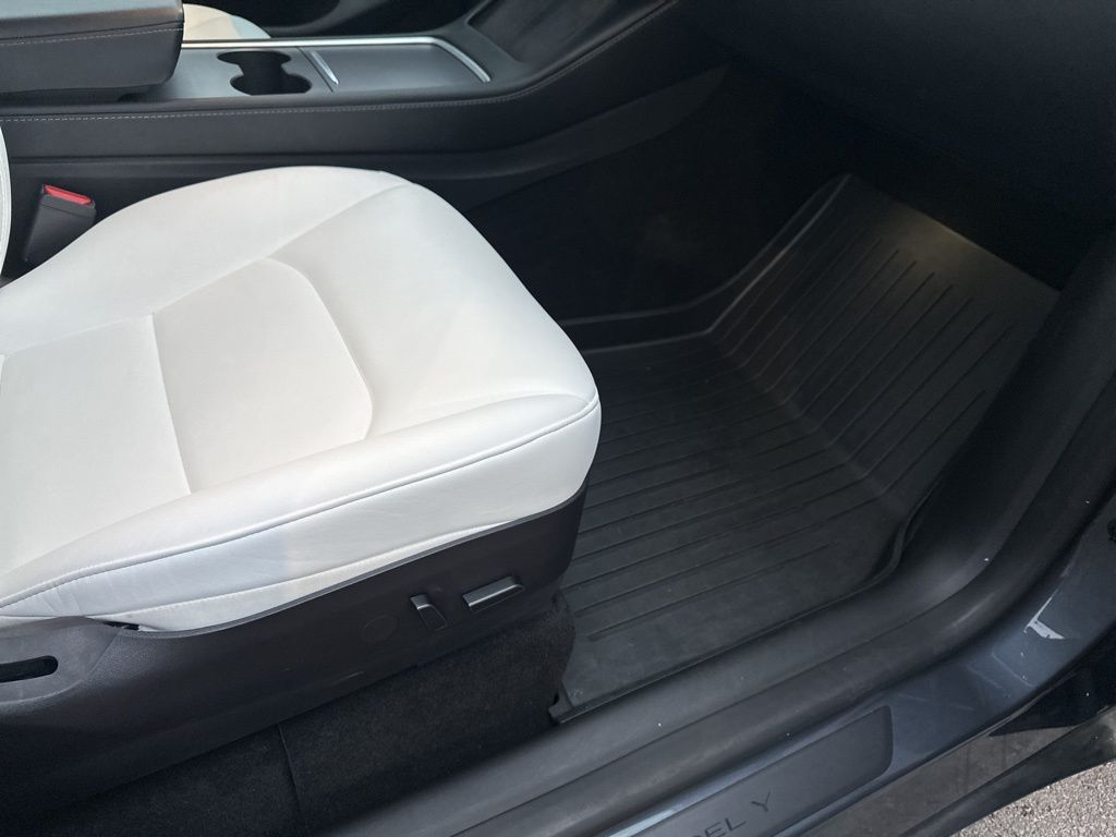 Used Car 2023 Tesla Model Y  Performance For Sale Under $35,000 In Austin, Texas