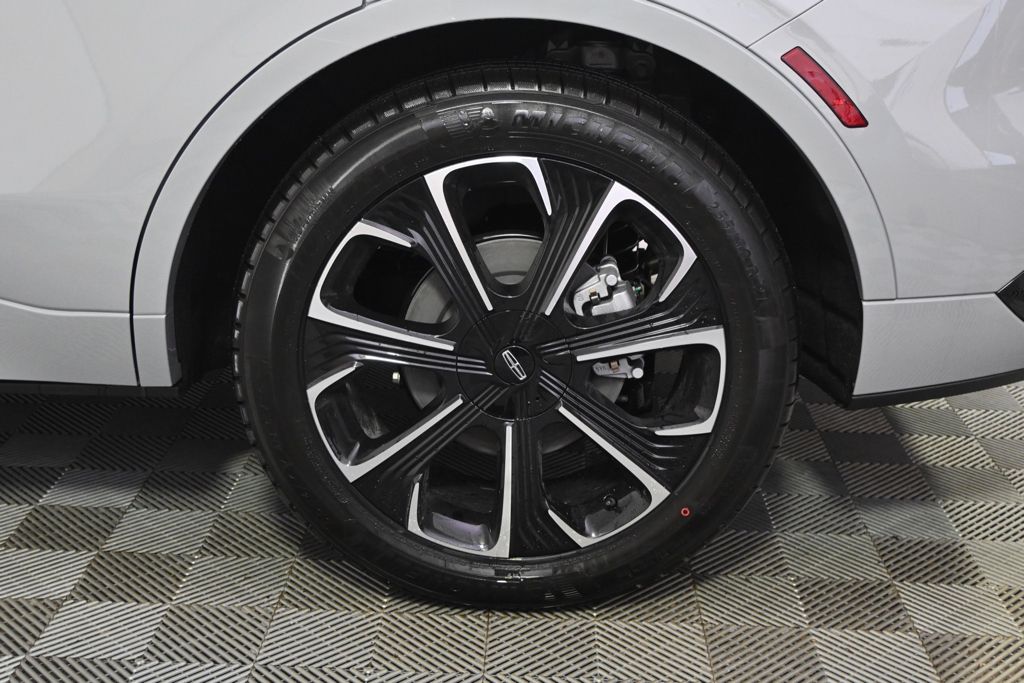 New 2026 Gray Lincoln Reserve image 20