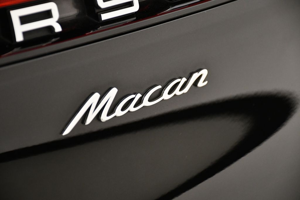 2021 Porsche Macan  9