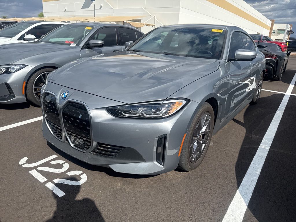 Thumbnail: 2023 BMW i4 - 4