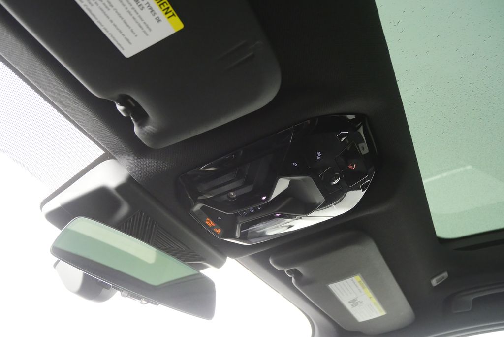 Thumbnail: 2025 BMW X3 - 21