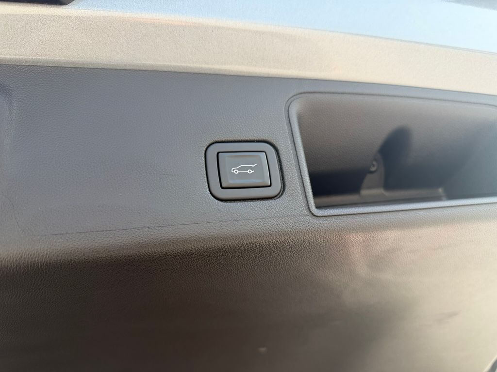 Used 2023 GMC Terrain SUV
