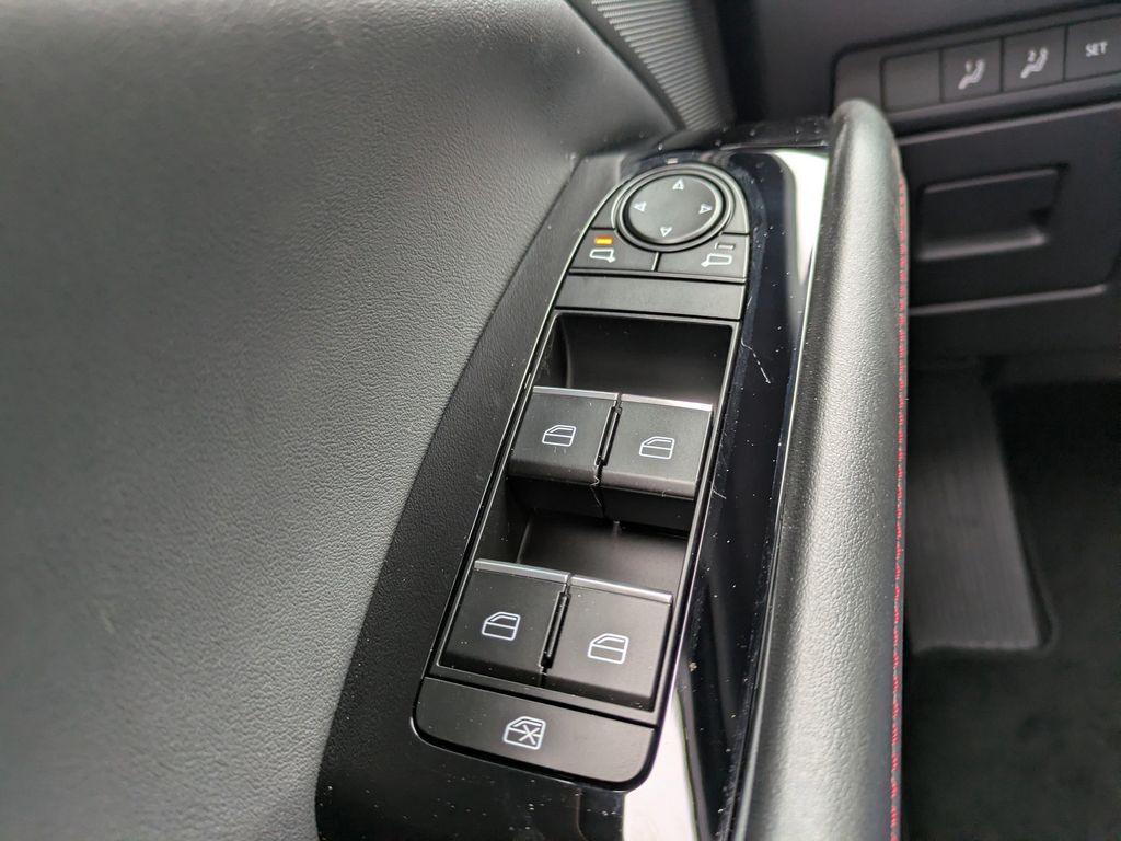 2026 Mazda Mazda3 Hatchback 2.5 S Carbon Edition