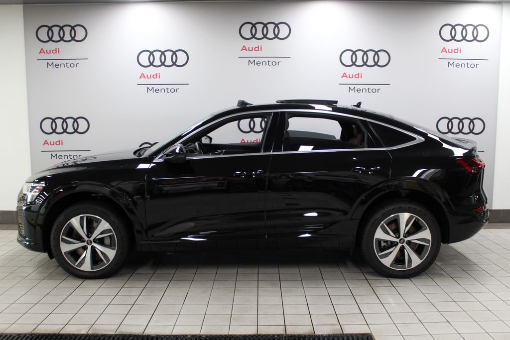 2024 Audi Q8 e-tron Premium Plus 3