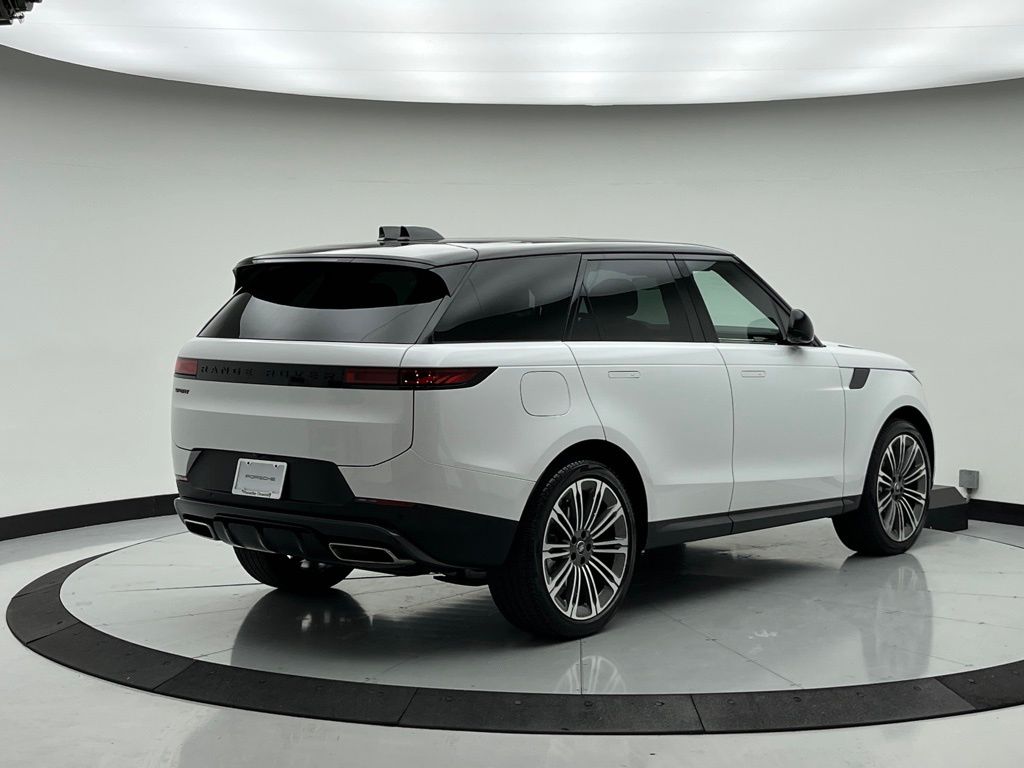 Thumbnail: 2024 Land Rover Range Rover Sport - 5