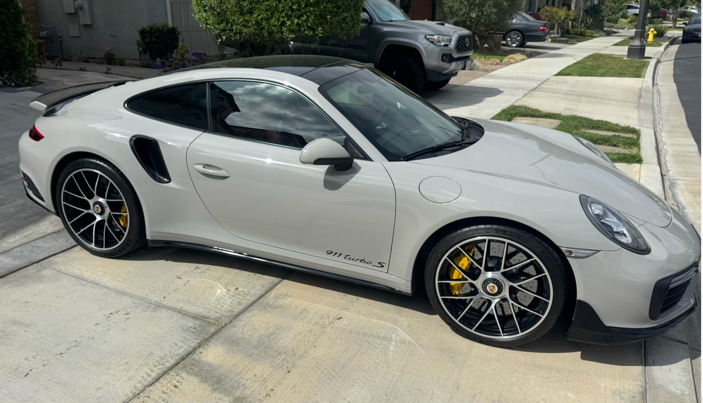 Chalk 2019 Porsche 911 Coupe All-Wheel Drive 7-Speed Automatic