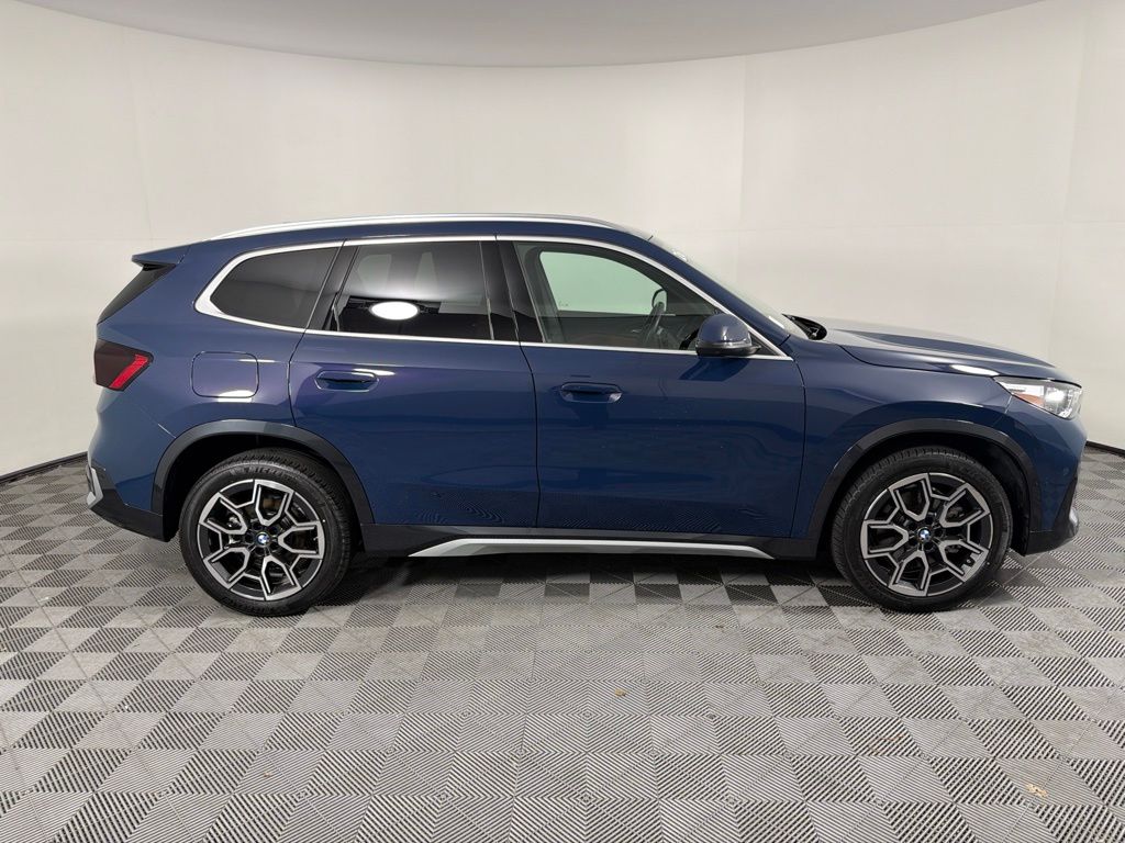 Thumbnail: 2026 BMW X1 - 4