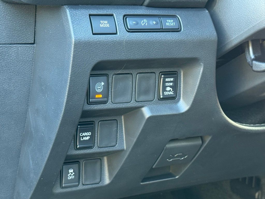 New 2026 Nissan Frontier Truck