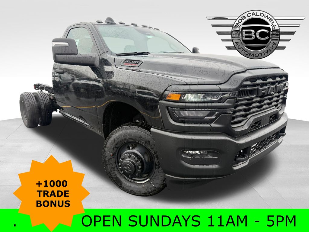 2026 RAM 3500 Chassis Tradesman Regular Cab DRW 4WD