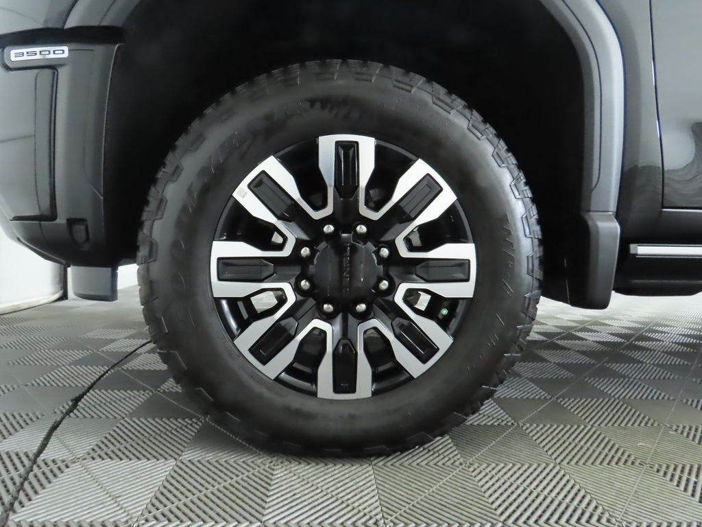 Thumbnail: 2024 GMC Sierra 3500 - 31