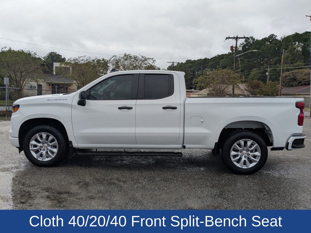2025 Chevrolet Silverado 1500 2WD Double Cab Standard Bed Custom