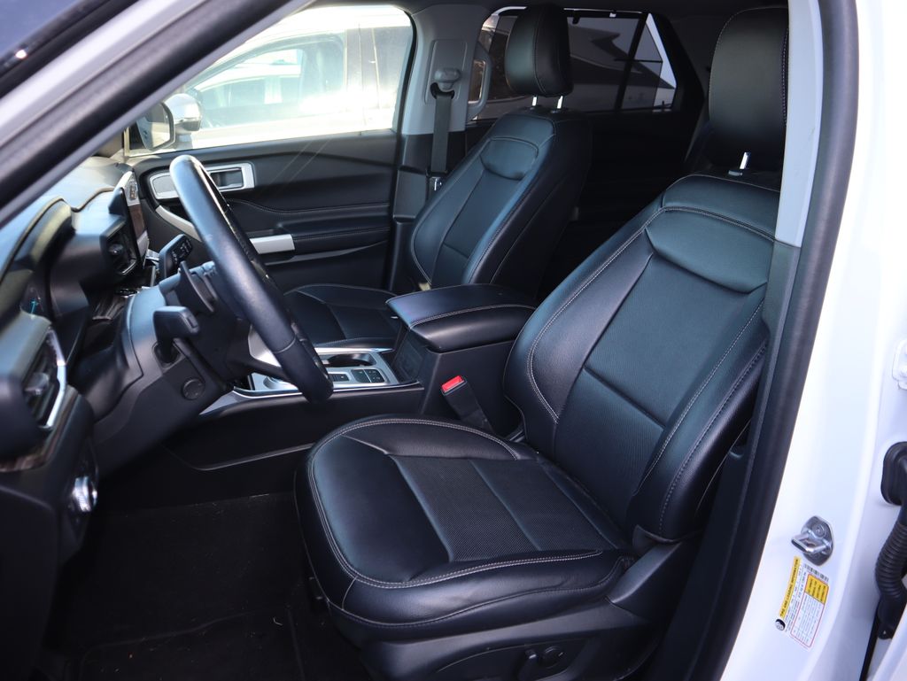 Thumbnail: 2021 Ford Explorer - 9