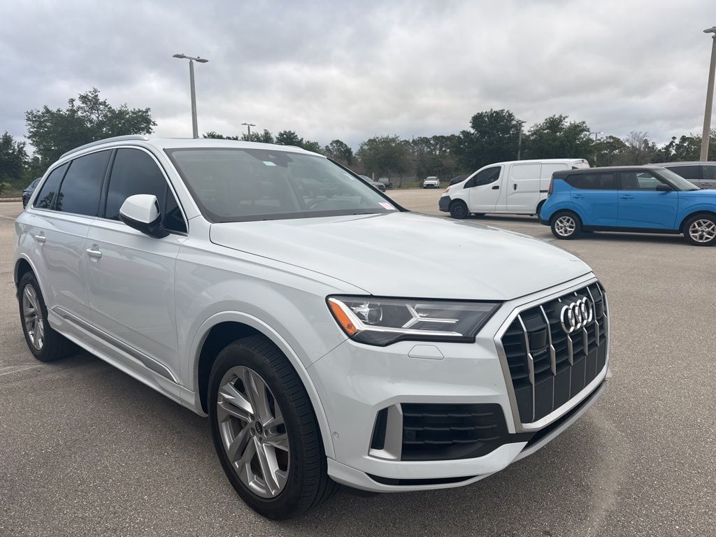 Carrara White 2022 Audi Q7 quattro Premium Plus 55 TFSI SUV / Crossover All-Wheel Drive 8-Speed Automatic