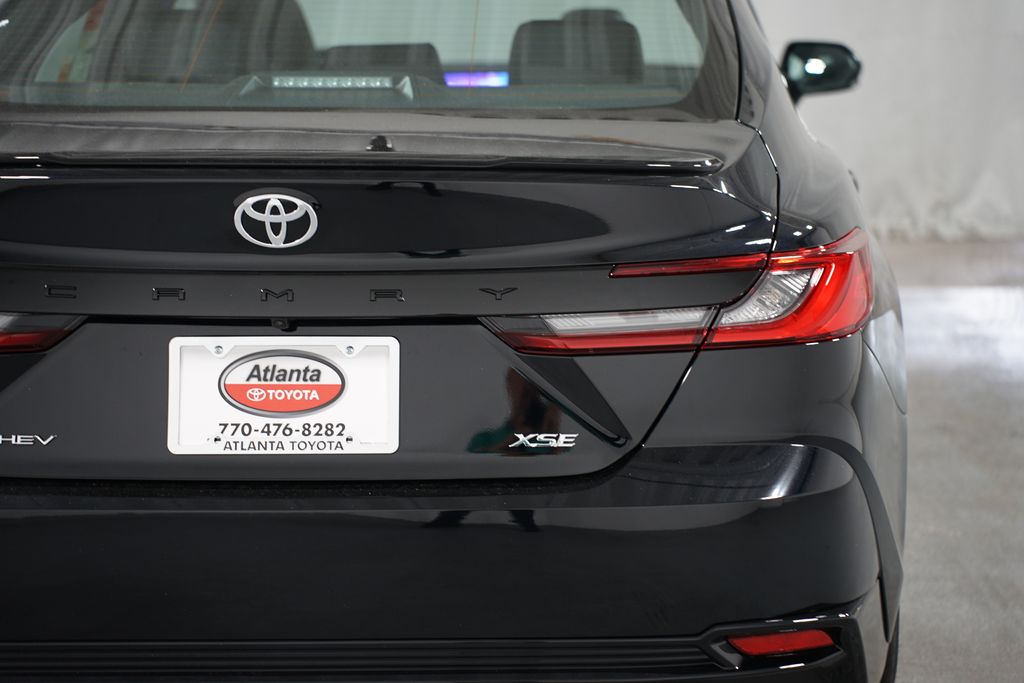 Thumbnail: 2025 Toyota Camry - 10