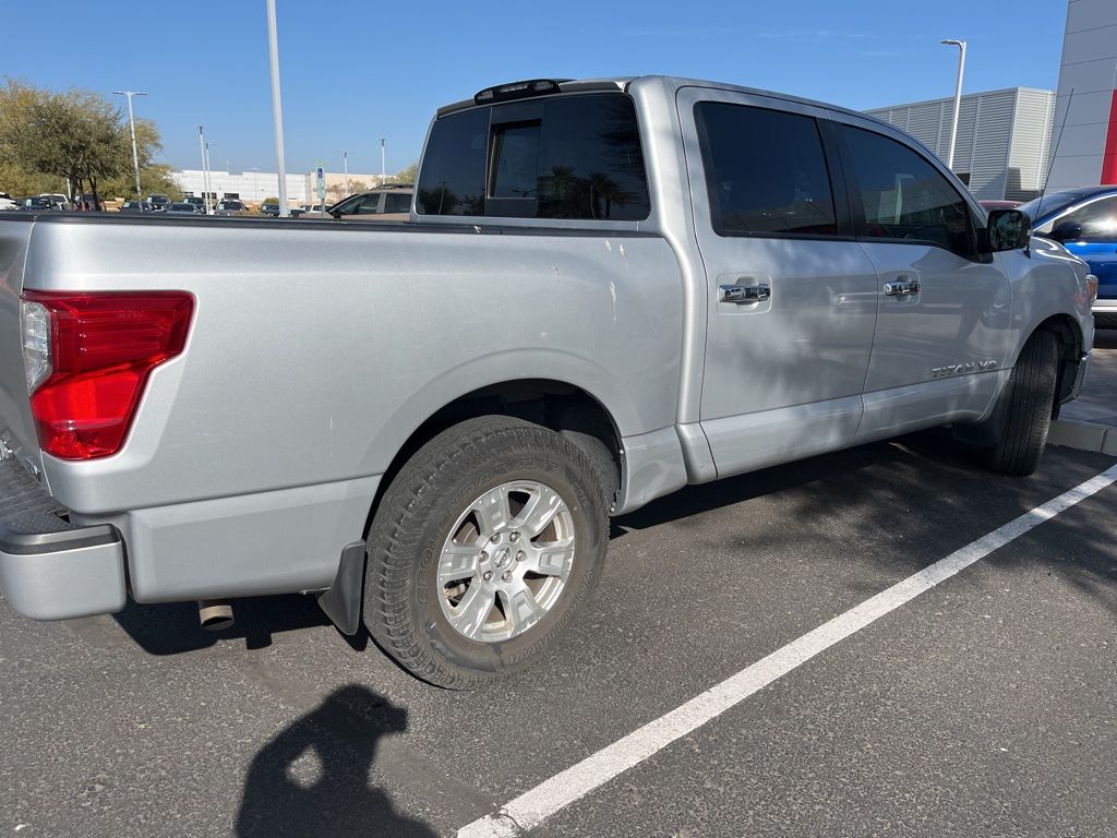 2018 Nissan Titan SV 4