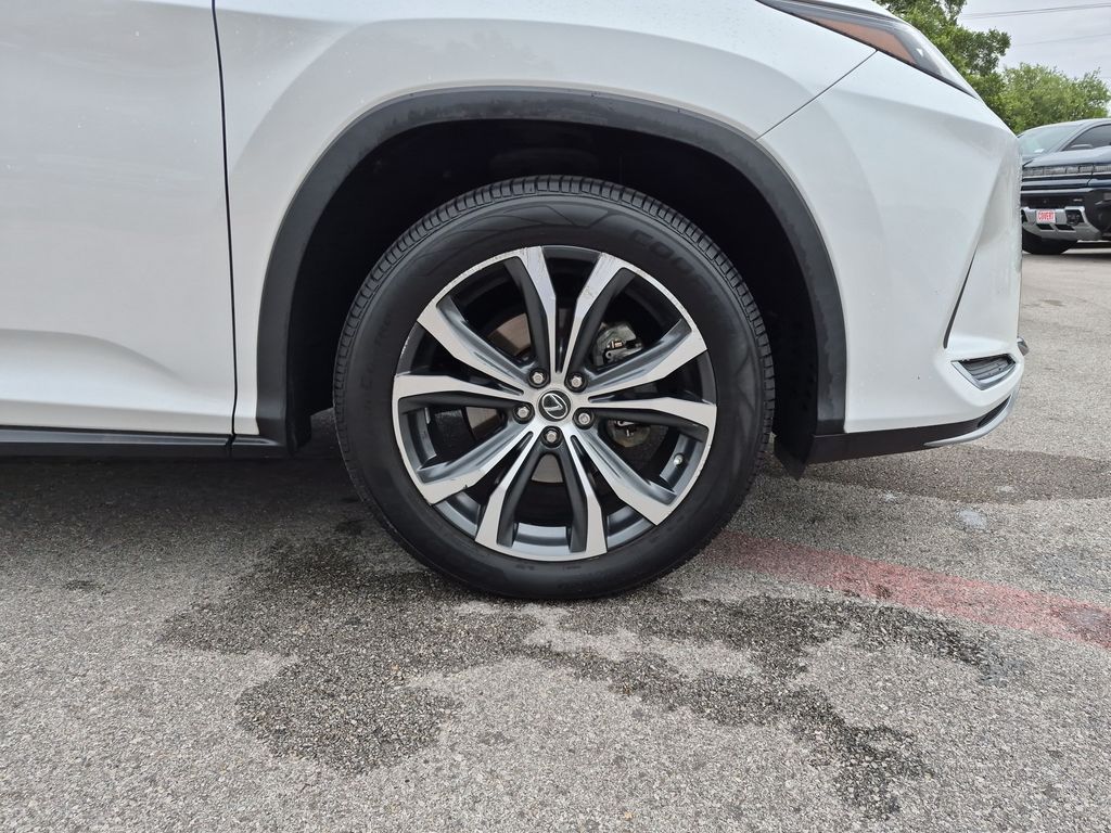 Used 2021 White Lexus 350 image 16