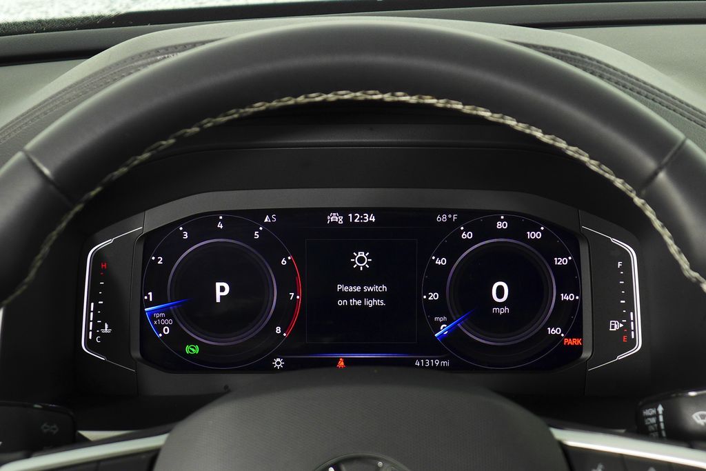 Thumbnail: 2023 Volkswagen Atlas - 28