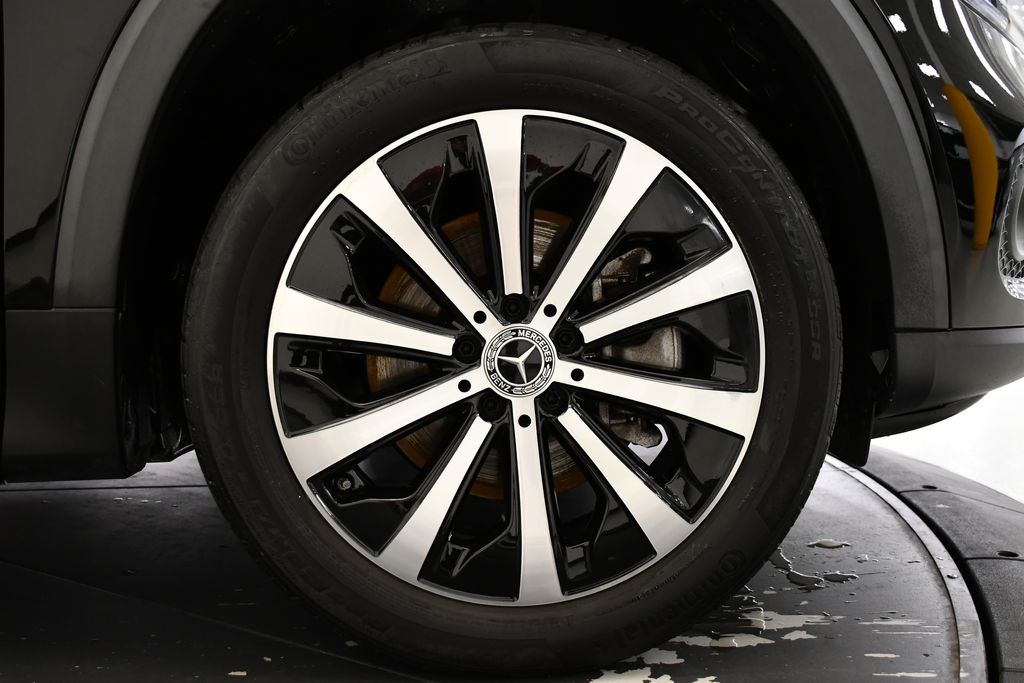 Thumbnail: 2022 Mercedes-Benz GLB - 16