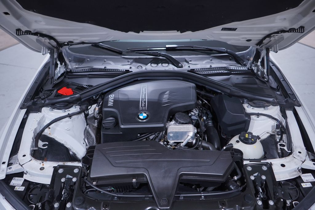 Thumbnail: 2016 BMW 4 Series - 23