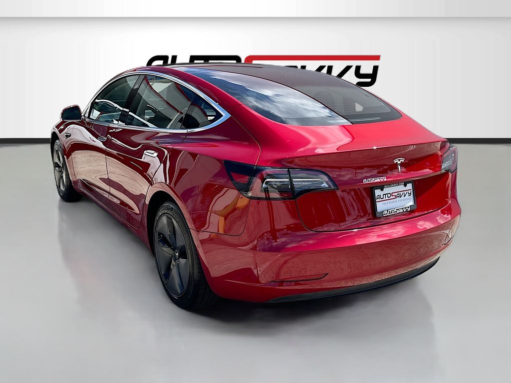 Used 2018 Red Tesla Mid Range image 5