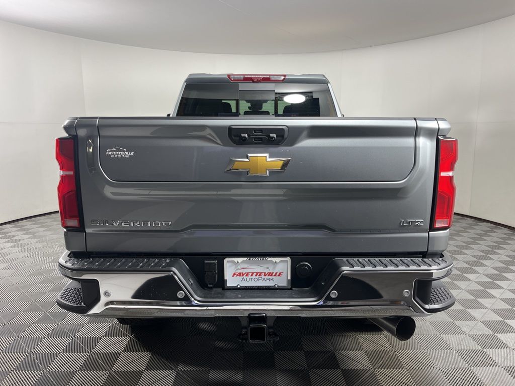 2025 Chevrolet Silverado 2500 LTZ 11