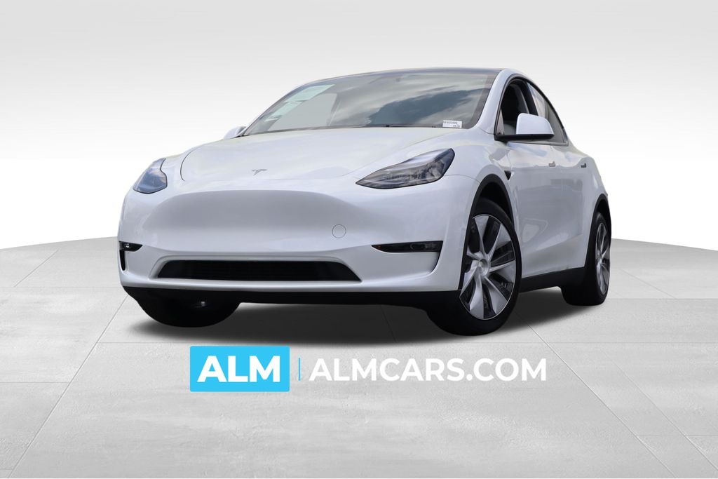 White 2024 Tesla Model Y Long Range AWD SUV / Crossover All-Wheel Drive 1-Speed Automatic