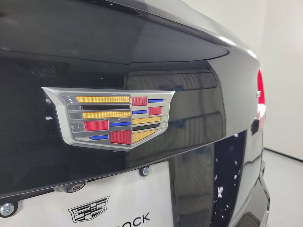 2025 Cadillac XT4 Premium Luxury - 6
