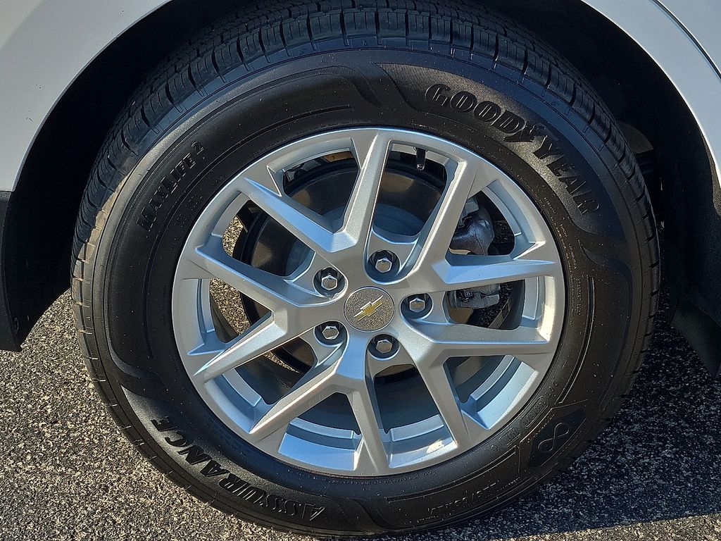 Used 2022 Chevrolet Equinox LS For Sale in Farmington, AR