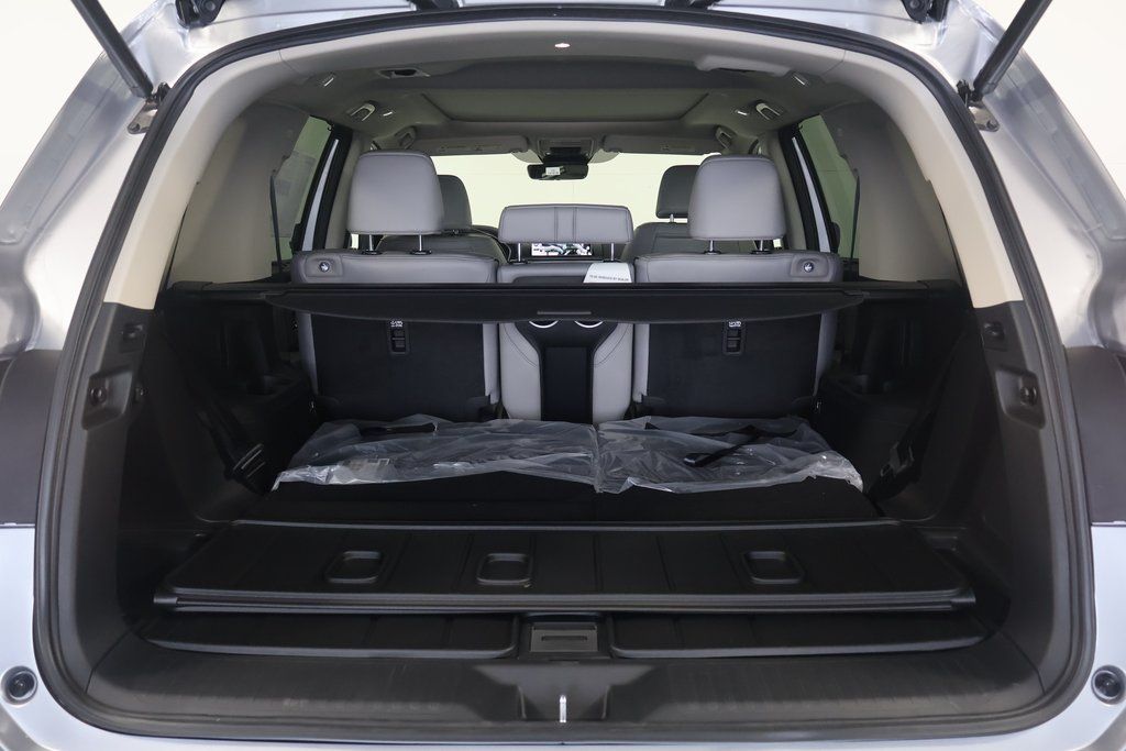 2025 Honda Pilot Elite 8