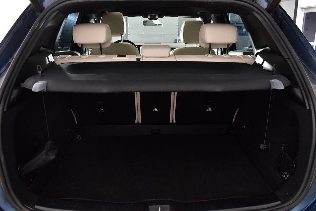 2021 Mercedes-Benz GLA 250 4MATIC 32