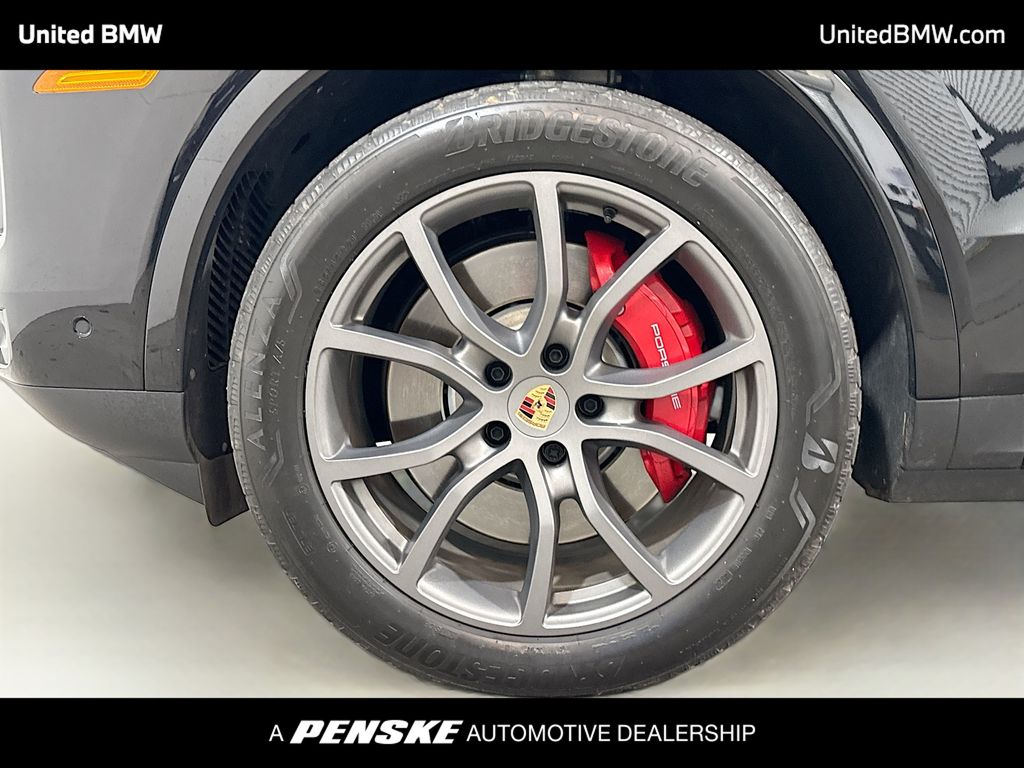 Thumbnail: 2025 Porsche  - 2