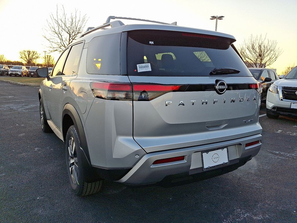 Thumbnail: 2025 Nissan Pathfinder - 4