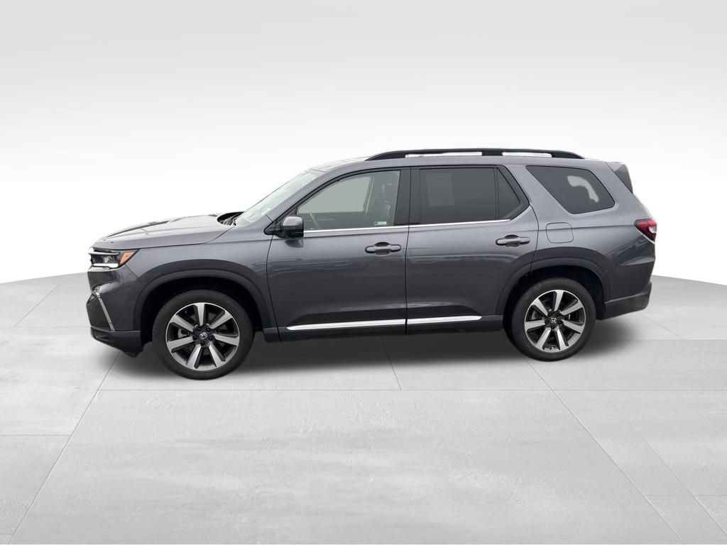 Used 2025 Honda Pilot SUV