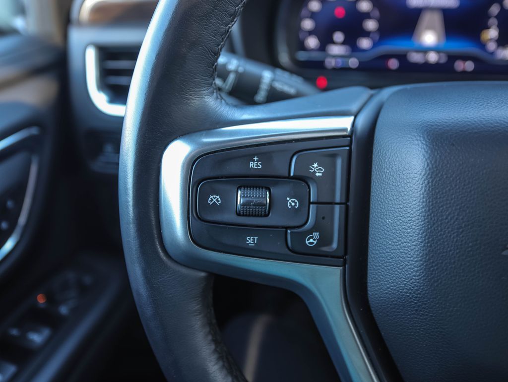 Thumbnail: 2022 Chevrolet Suburban - 12