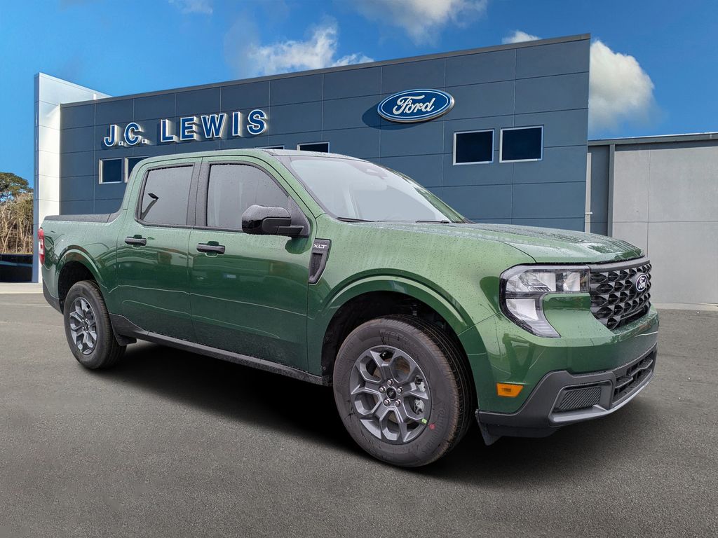 2025 Ford Maverick XLT's photo